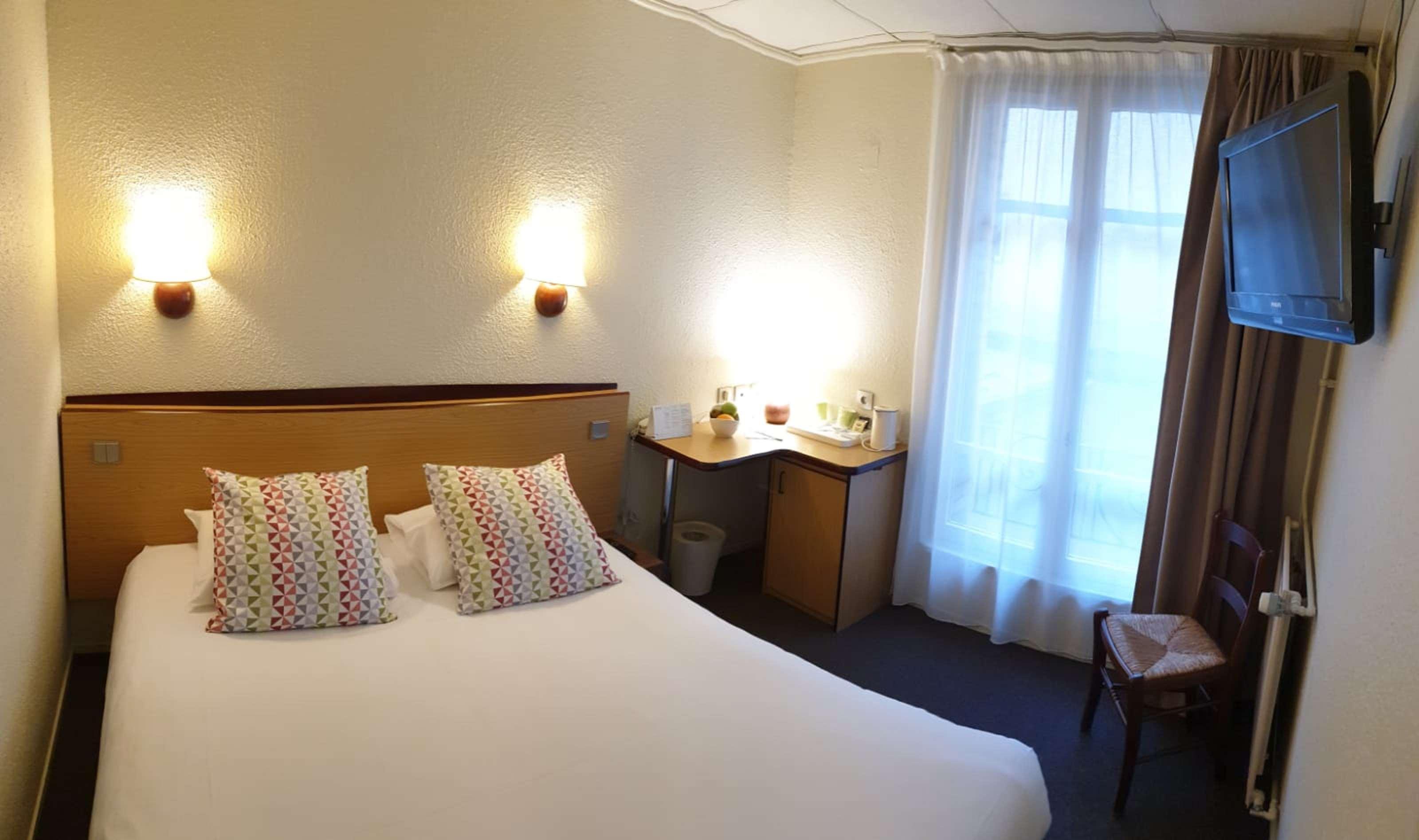 Готель Campanile Paris Ouest - Boulogne Екстер'єр фото