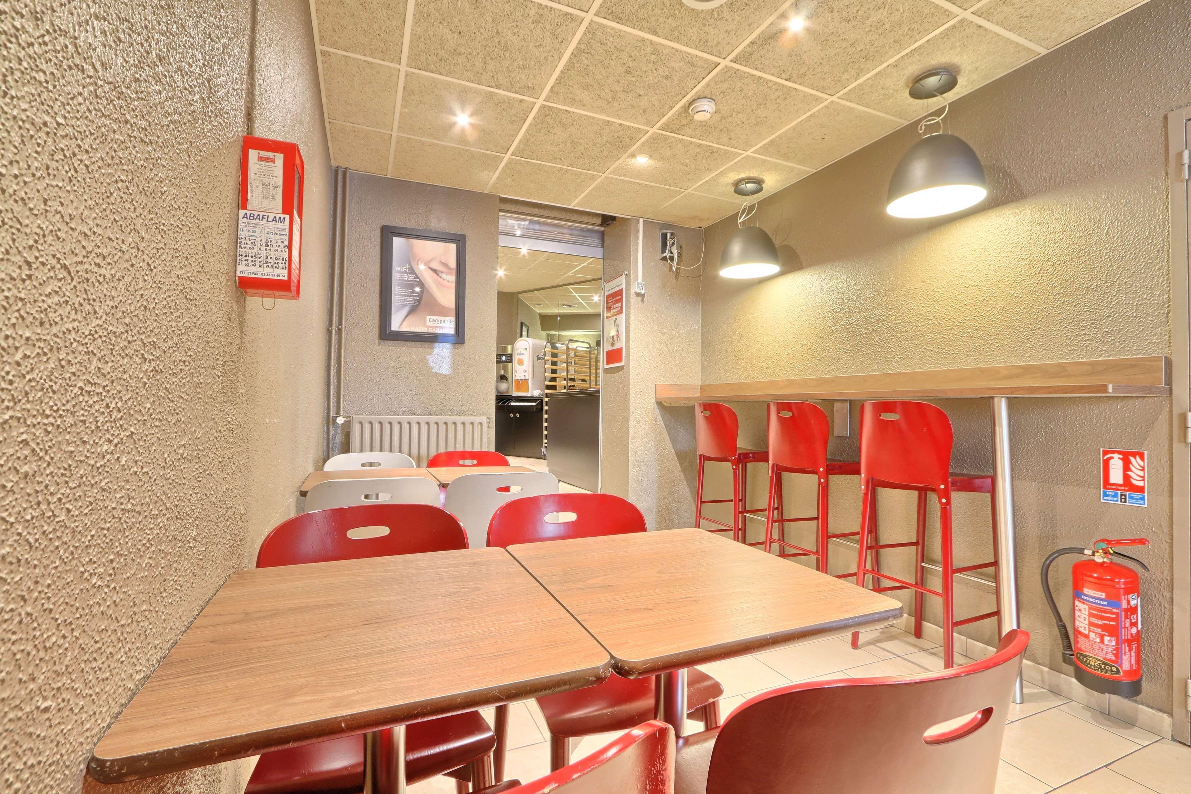 Готель Campanile Paris Ouest - Boulogne Екстер'єр фото